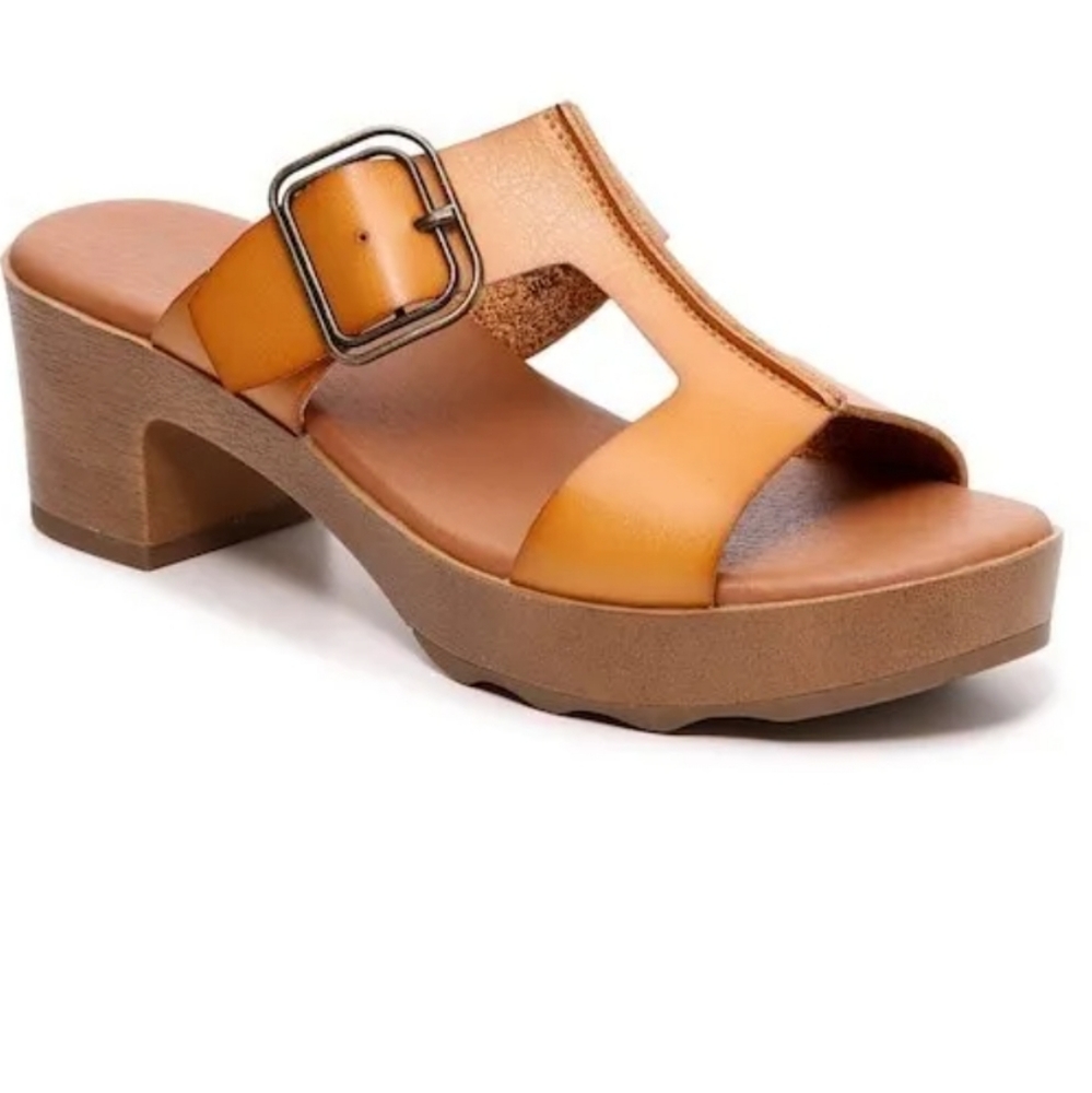 STUNNING BARETRAPS GWENNEY BLOCK HEEL SANDAL CARAMEL